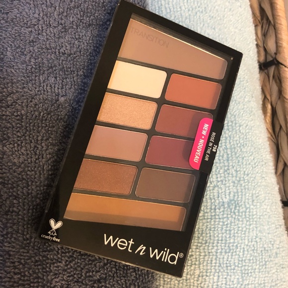 Color Icon 10 Eyeshadow Palette Rose in the Air - Picture 4 of 6